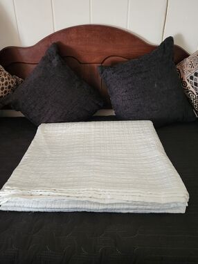 King Size Light Coverlet.